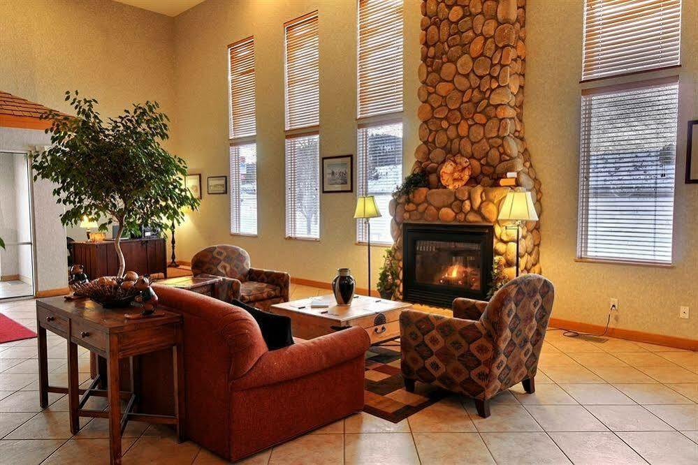 Whitewater Inn Big Sky Εξωτερικό φωτογραφία